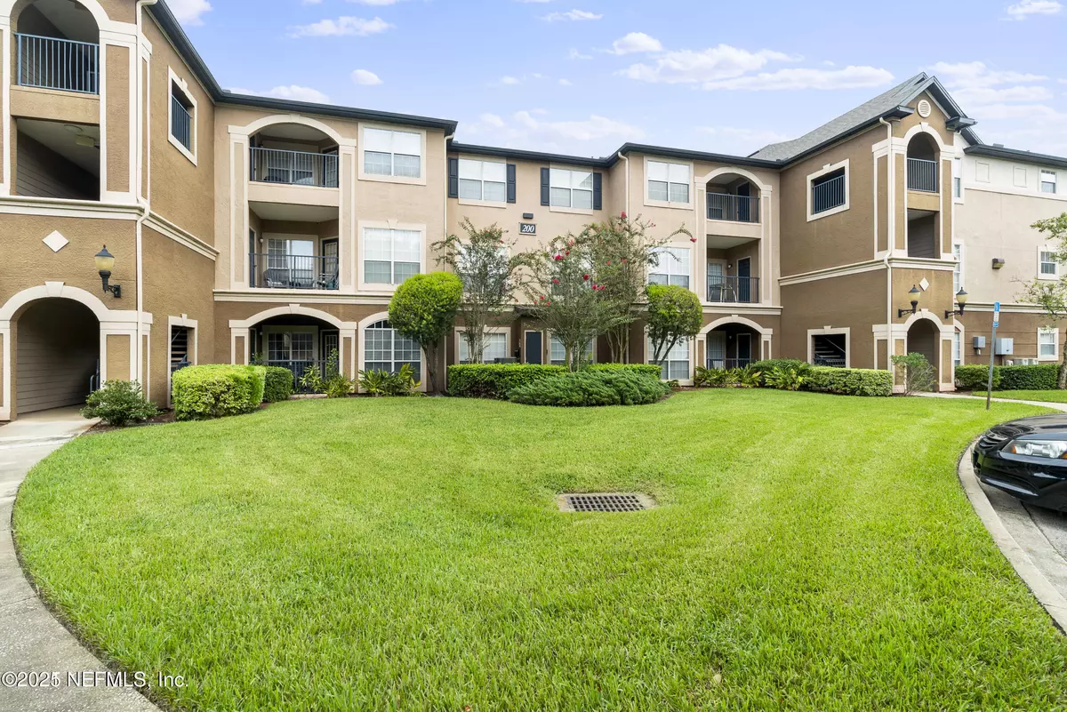 Jacksonville, FL 32256,10961 BURNT MILL RD #222