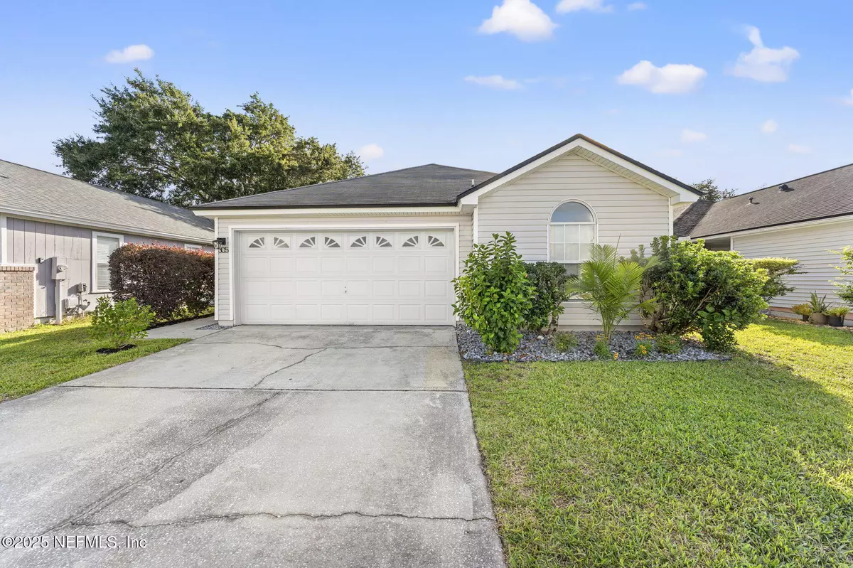 Jacksonville, FL 32225,305 CARRIANN COVE TRL W