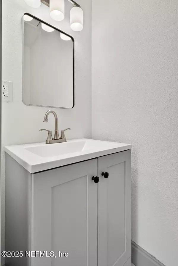 Jacksonville, FL 32210,1850 HARVESTER ST