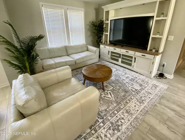 Jacksonville, FL 32246,9761 NIMITZ CT S