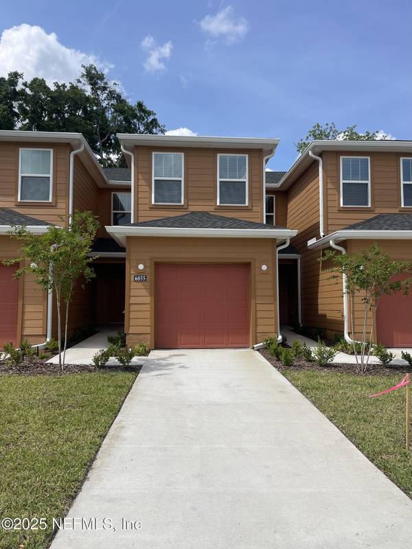6855 LAKE MIST LN, Jacksonville, FL 32210