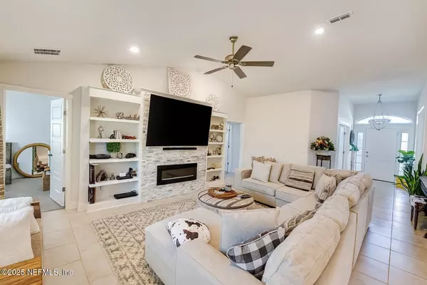 Jacksonville, FL 32218,12678 WEEPING BRANCH CIR