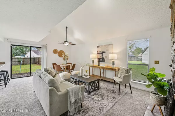 Jacksonville, FL 32244,6814 CLOVER CT