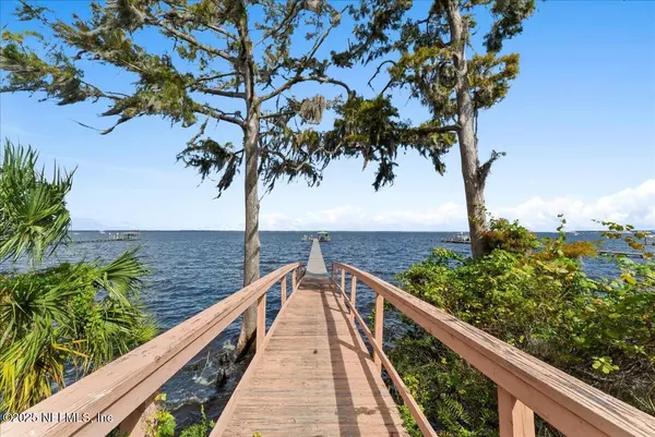 430 MYRTLE AVE, Green Cove Springs, FL 32043