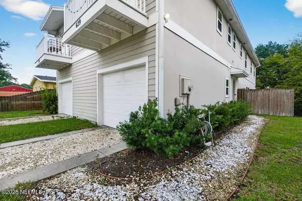 Jacksonville Beach, FL 32250,629 4TH AVE S