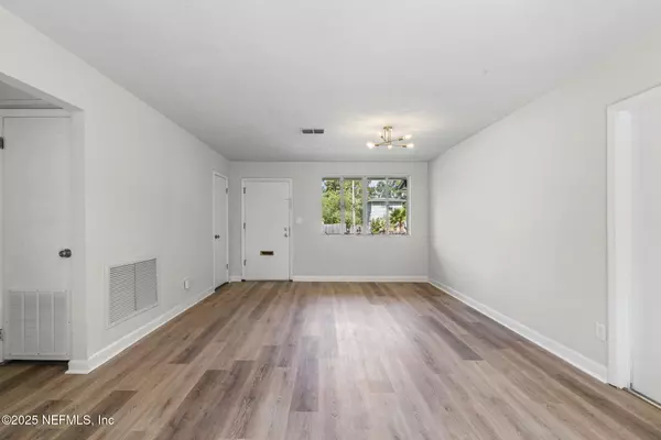 Jacksonville, FL 32244,7333 ORTEGA HILLS DR