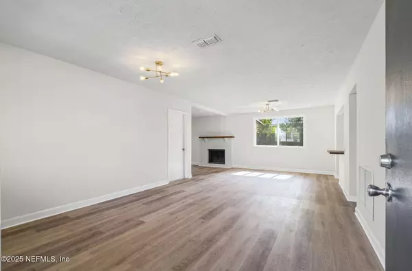 Jacksonville, FL 32244,7333 ORTEGA HILLS DR