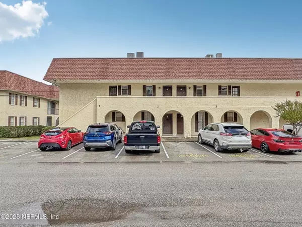 1647 EL CAMINO RD #5, Jacksonville, FL 32216