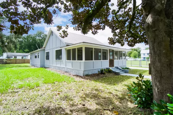 Green Cove Springs, FL 32043,705 BAY ST