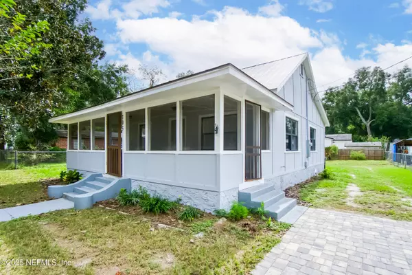 Green Cove Springs, FL 32043,705 BAY ST