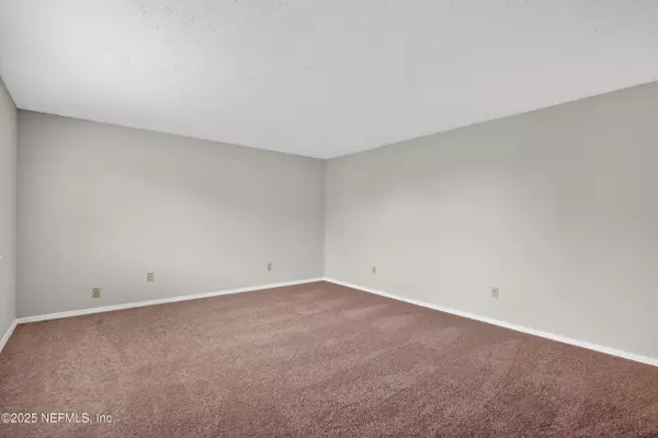 Jacksonville, FL 32257,9937 MOSS SIDE LN