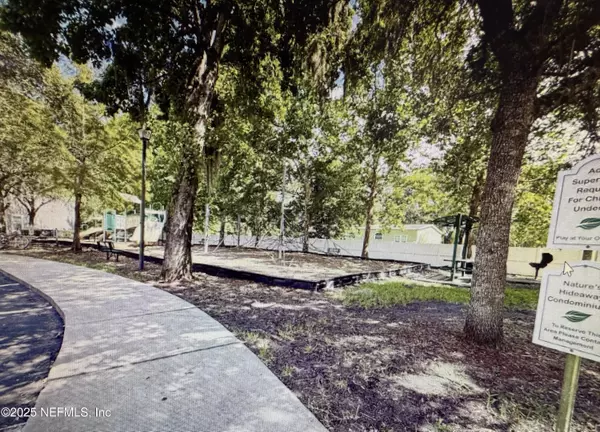 Jacksonville, FL 32244,6105 MAGGIES CIR #101