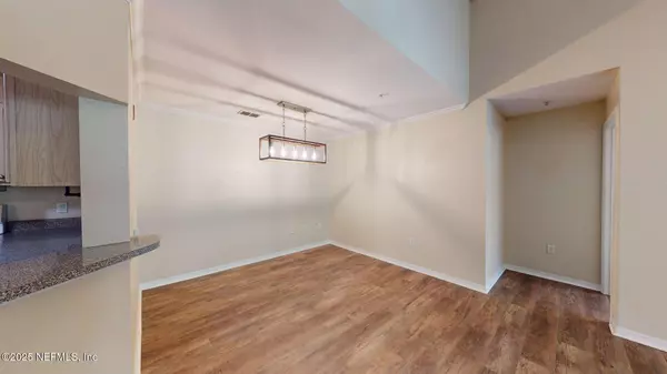 Jacksonville, FL 32256,7800 POINT MEADOWS DR #436