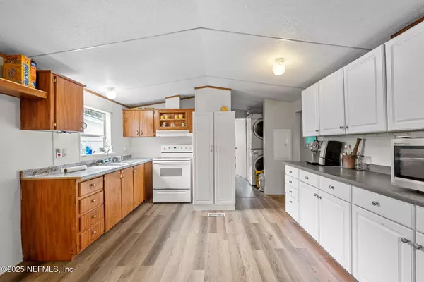 Satsuma, FL 32189,162 SMITH LN