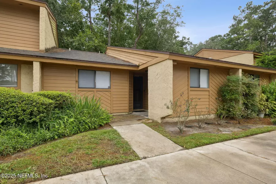 85 DEBARRY AVE #2032, Orange Park, FL 32073