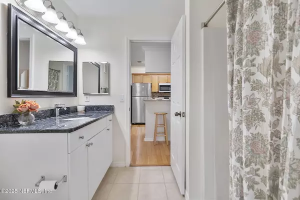 Jacksonville, FL 32256,10961 BURNT MILL RD #936