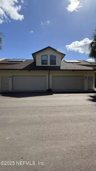 29 FOX VALLEY DR, Orange Park, FL 32073