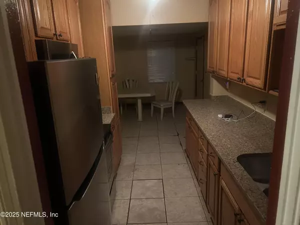 Jacksonville, FL 32208,1017 ASHTON ST