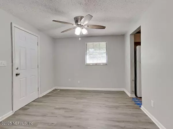 Jacksonville, FL 32244,6037 GEORGE WOOD LN E