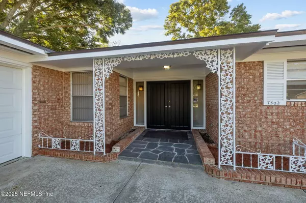 Jacksonville, FL 32277,7302 SANDY BLUFF DR