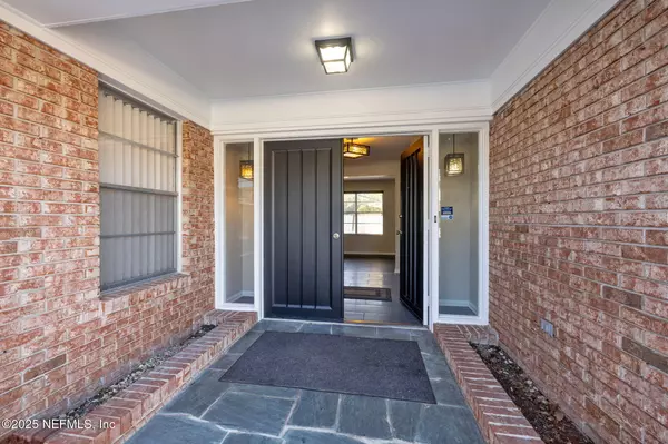 Jacksonville, FL 32277,7302 SANDY BLUFF DR