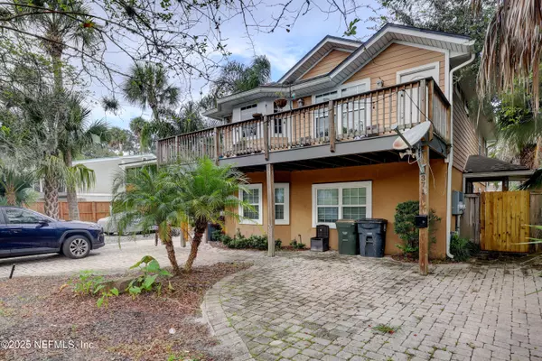Atlantic Beach, FL 32233,371 4TH ST