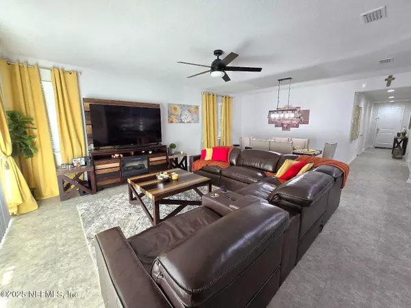 Jacksonville, FL 32226,12284 PEANUT CT