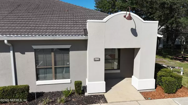 Jacksonville, FL 32256,11512 LAKE MEAD AVE #704