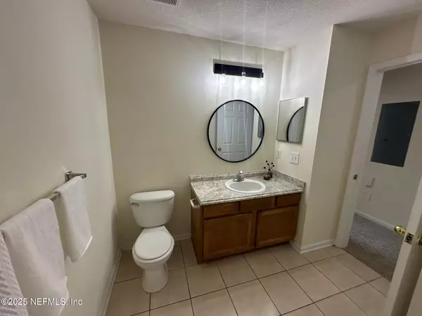 Jacksonville, FL 32244,6099 MAGGIES CIR #109