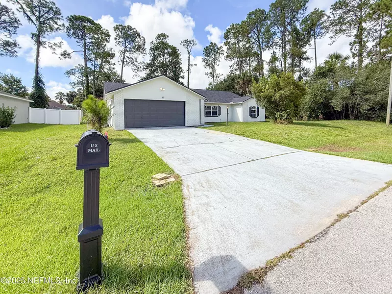 32 BARRISTER LN, Palm Coast, FL 32137