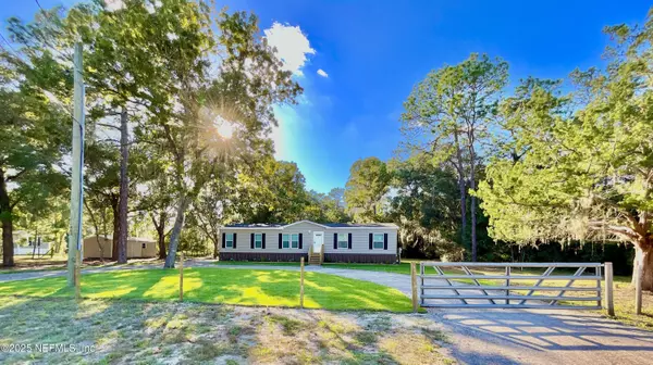 Interlachen, FL 32148,111 JAMES AVE