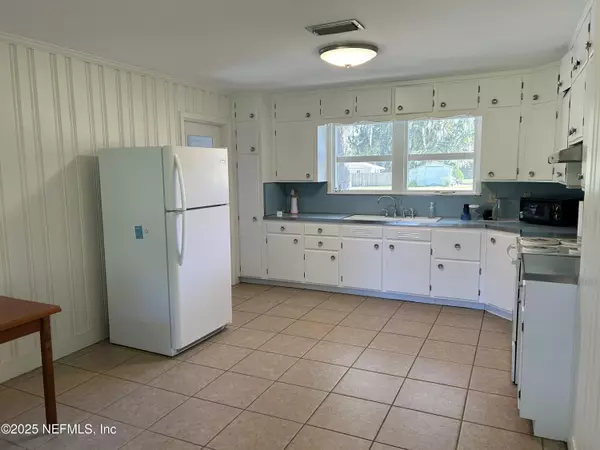 Jacksonville, FL 32259,940 MYRON RD