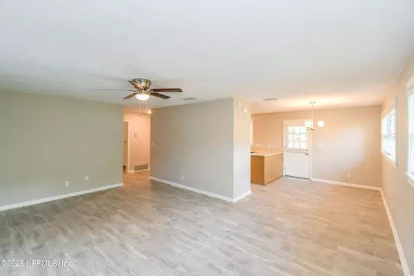 Jacksonville, FL 32210,5011 BEDFORD FOREST DR