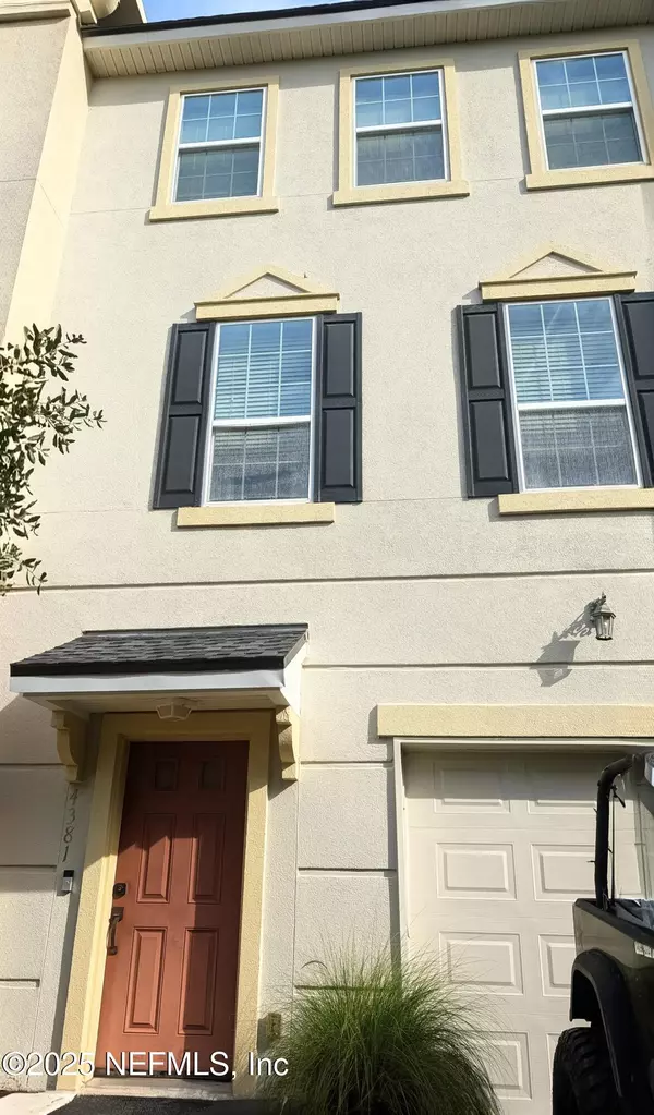 4381 ELLIPSE DR, Jacksonville, FL 32246