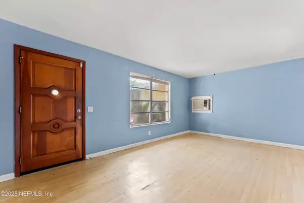 Jacksonville, FL 32210,7060 PERKE DR