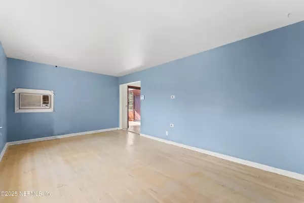 Jacksonville, FL 32210,7060 PERKE DR