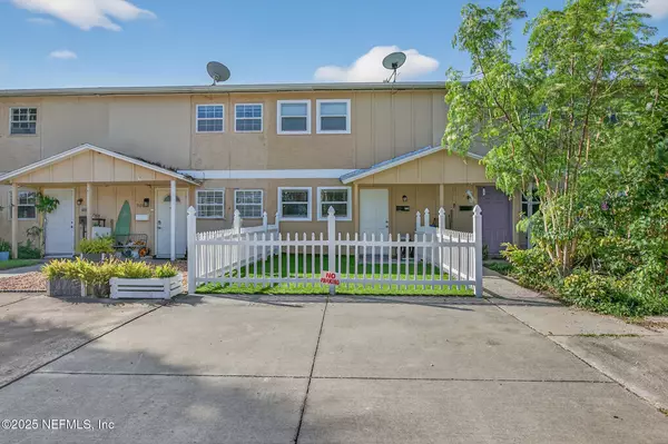 Atlantic Beach, FL 32233,710 CAVALLA RD