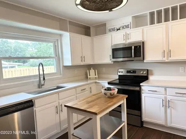 Jacksonville, FL 32244,5093 ORTEGA COVE CIR