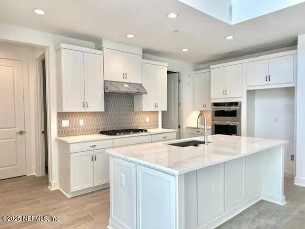 St. Johns, FL 32259,349 OAKMOSS DR