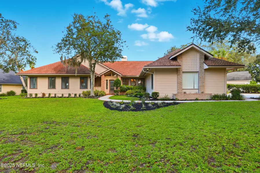 3293 OLD BARN RD RD E, Ponte Vedra Beach, FL 32082