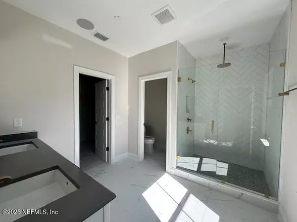 St. Johns, FL 32259,345 OAKMOSS DR