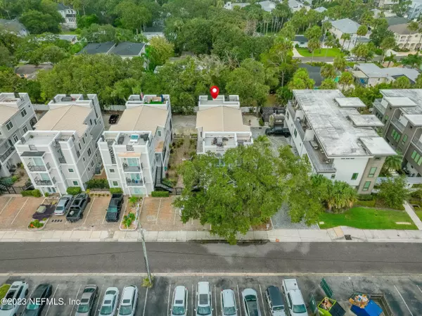 Atlantic Beach, FL 32233,339 AHERN ST #4