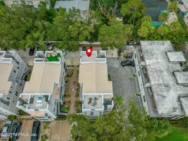 Atlantic Beach, FL 32233,339 AHERN ST #4