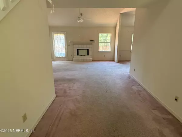 Jacksonville, FL 32277,3542 MILLCREST DR