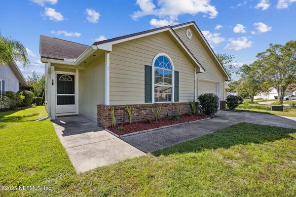 Orange Park, FL 32073,2077 TANAGER DR