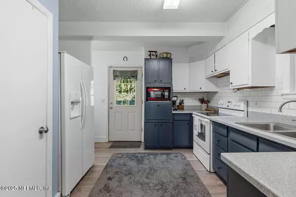 Interlachen, FL 32148,832 LAKE SHORE TER