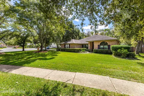 Middleburg, FL 32068,2016 GLITTER CT