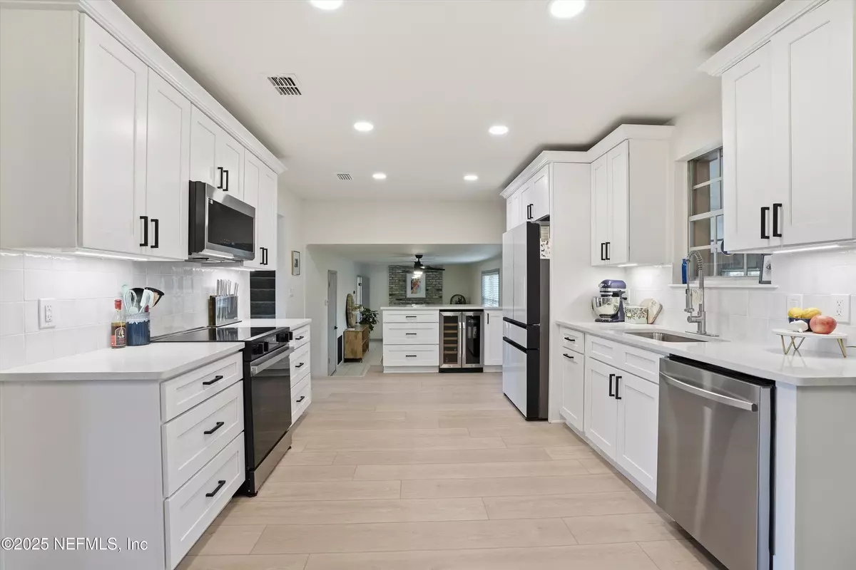 Jacksonville, FL 32224,13934 SHIPWRECK CIR N