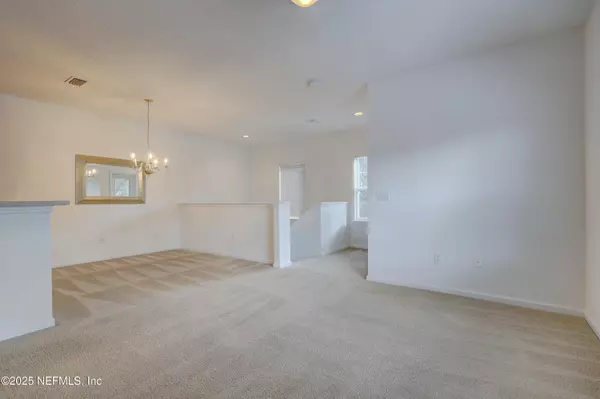 Jacksonville, FL 32225,12301 KERNAN FOREST BLVD #2106