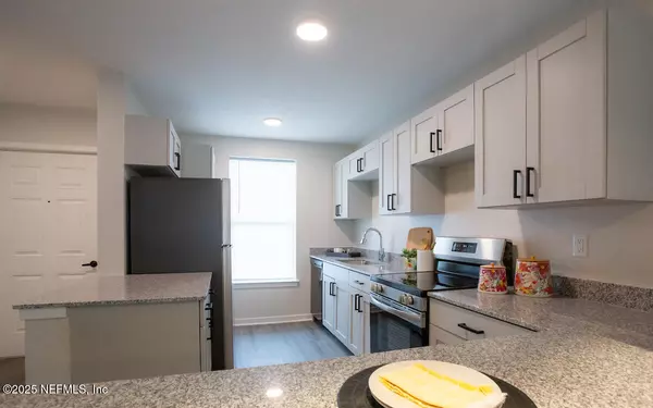 Jacksonville, FL 32257,10109 OLD ST AUGUSTINE RD #1201